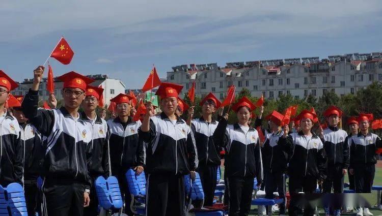 丰田凯美瑞一锁就会报警怎么弄？游戏画面